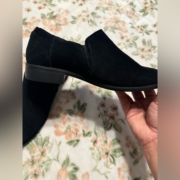 Toms black suede slip on low block heel shoes US 8 for women’s - Picture 8 of 8